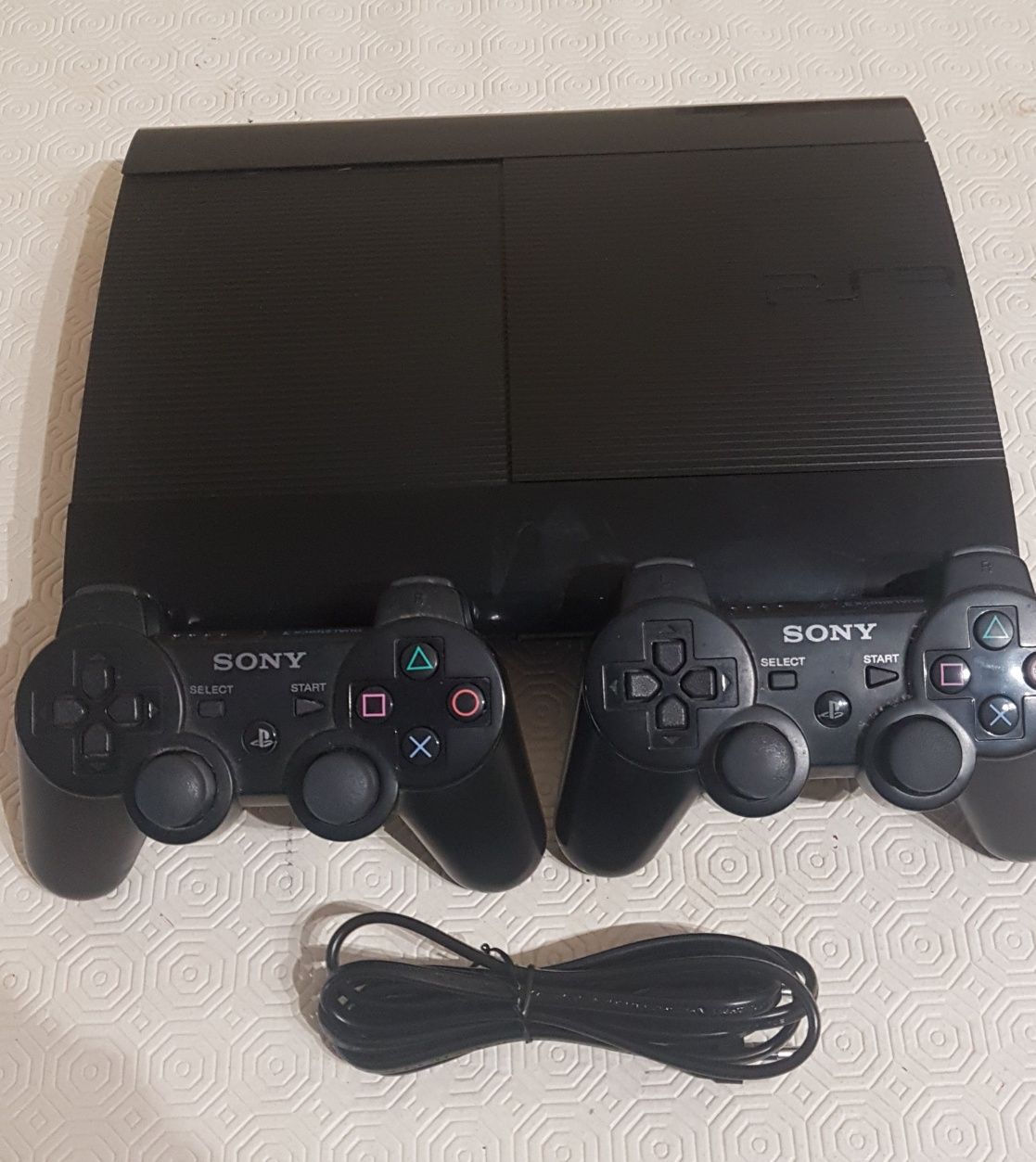 PlayStation 3 16 Gb + Singstar