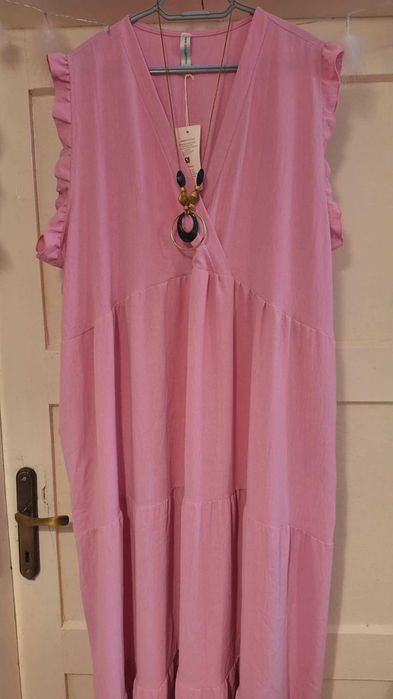 Świetna duża sukienka uniwersalna. 52/58