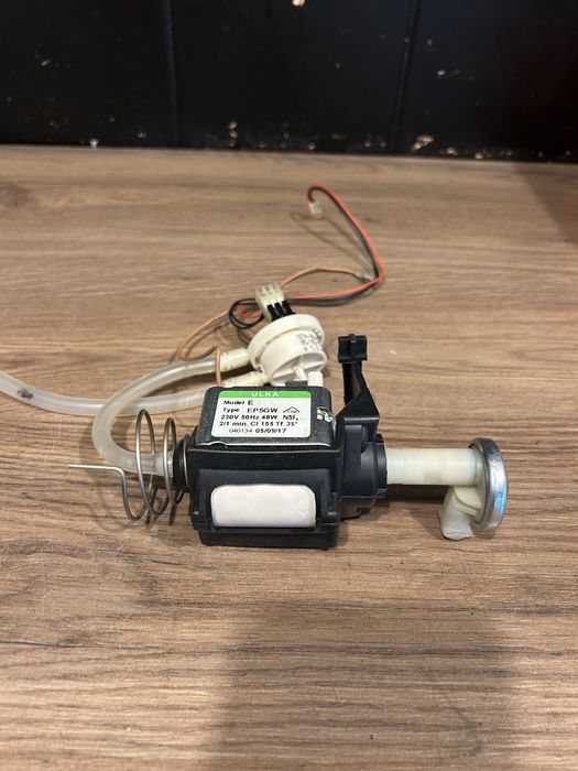 Pompa Ulka przepływomierz tłumik od Delonghi