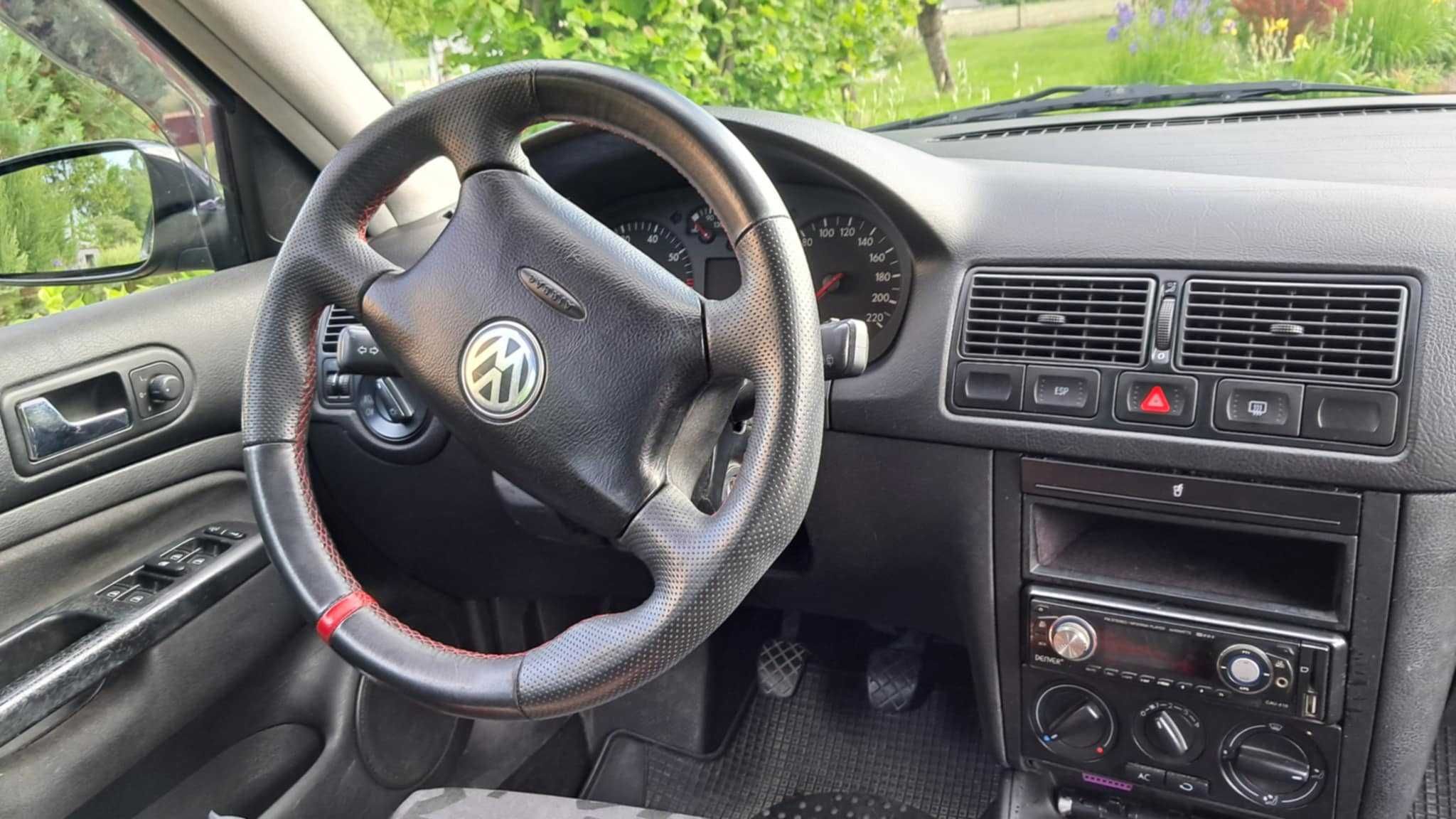 Volkswagen Golf IV 1.4 benzyna 2003r.