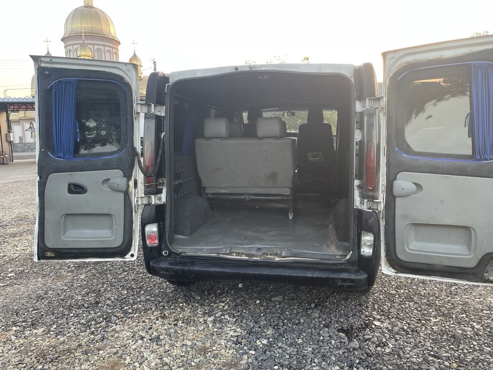 Opel Vivaro 2004