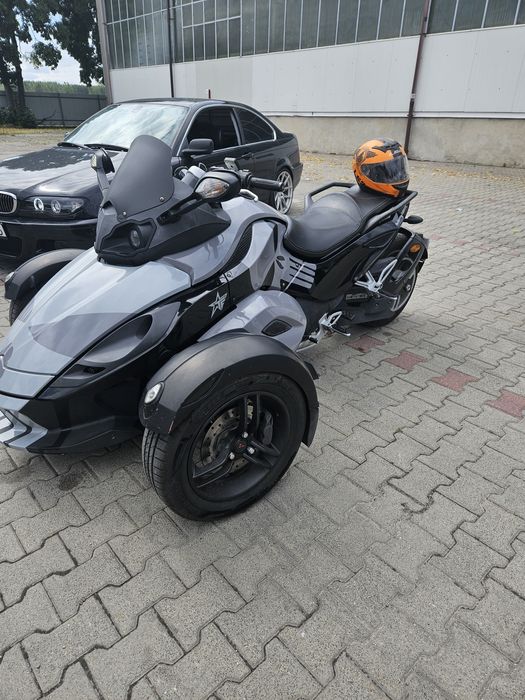 Can-am spyder (ryker, trojkolowiec) 1000.cm