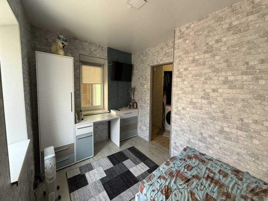 Частина будинку 63 м2, окремий двір- 6 соток, м-н Мотель