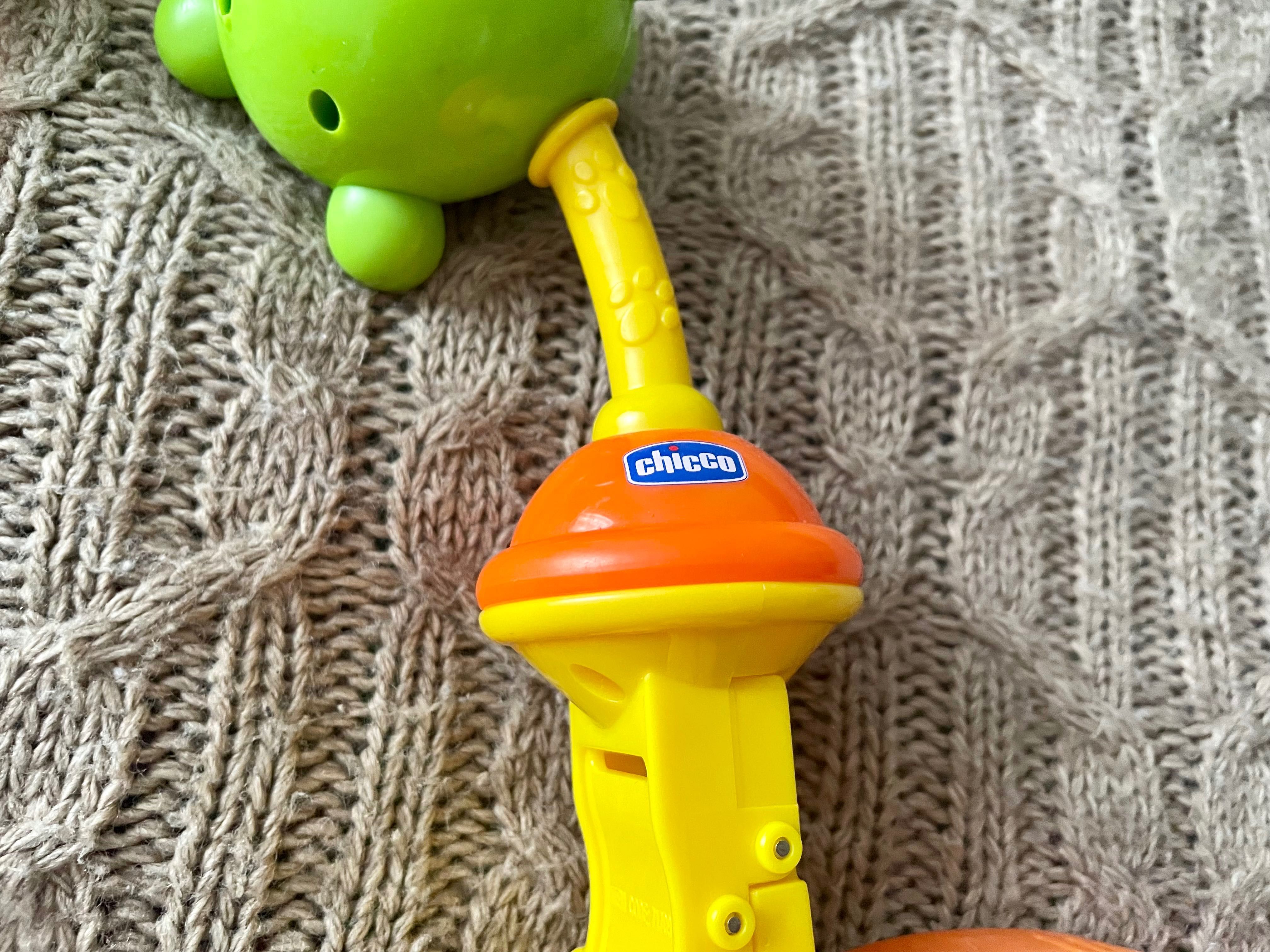 Іграшка для дітей немовлят chicco інтерактивна