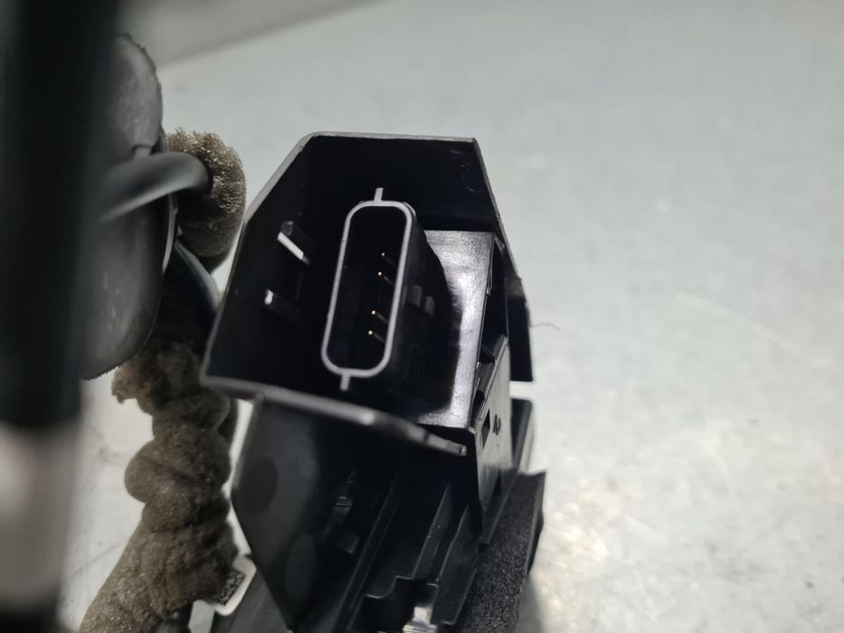 Fechadura / fecho porta trás direito RENAULT Megane IV (B9A/M_)