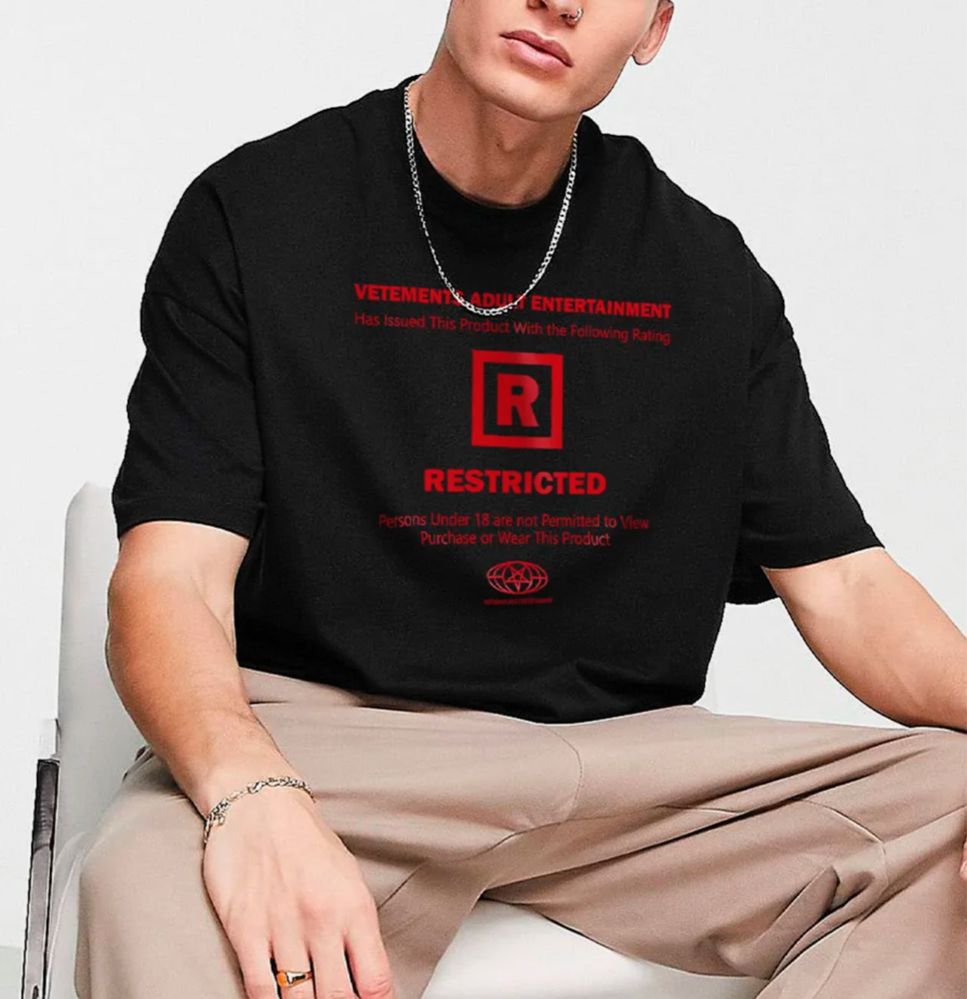 Мужские футбокли Vetements Antisocial унисекс черные белые