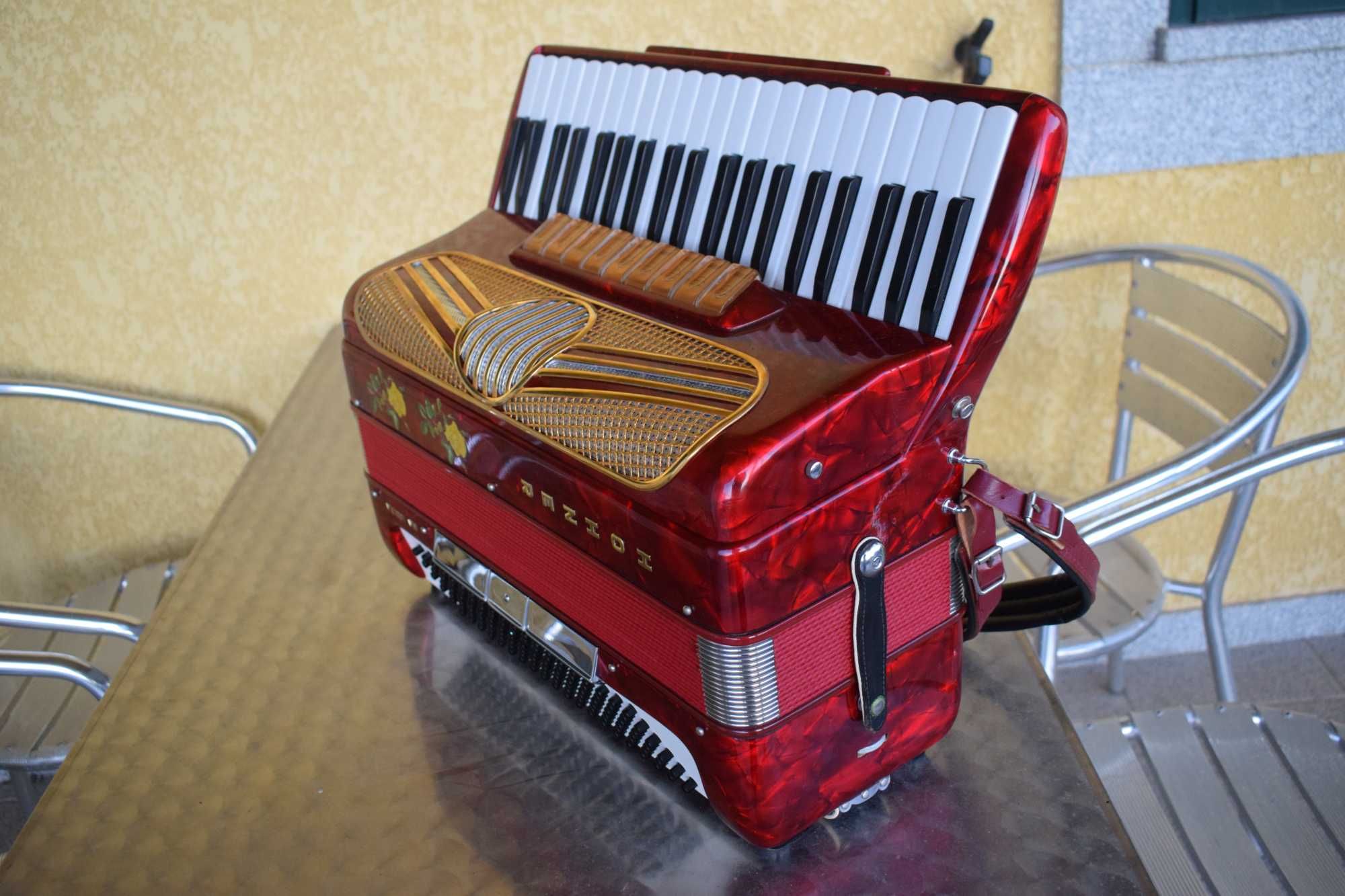 Acordeao hohner Verdi VN 4 Voz, N .51