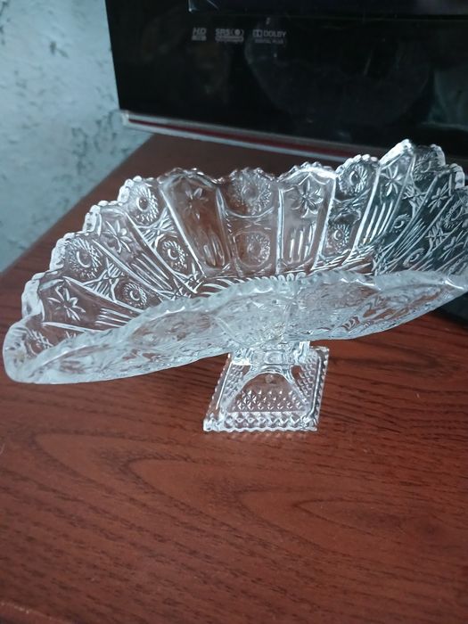 Продам вінтажну вазу - цукерницю