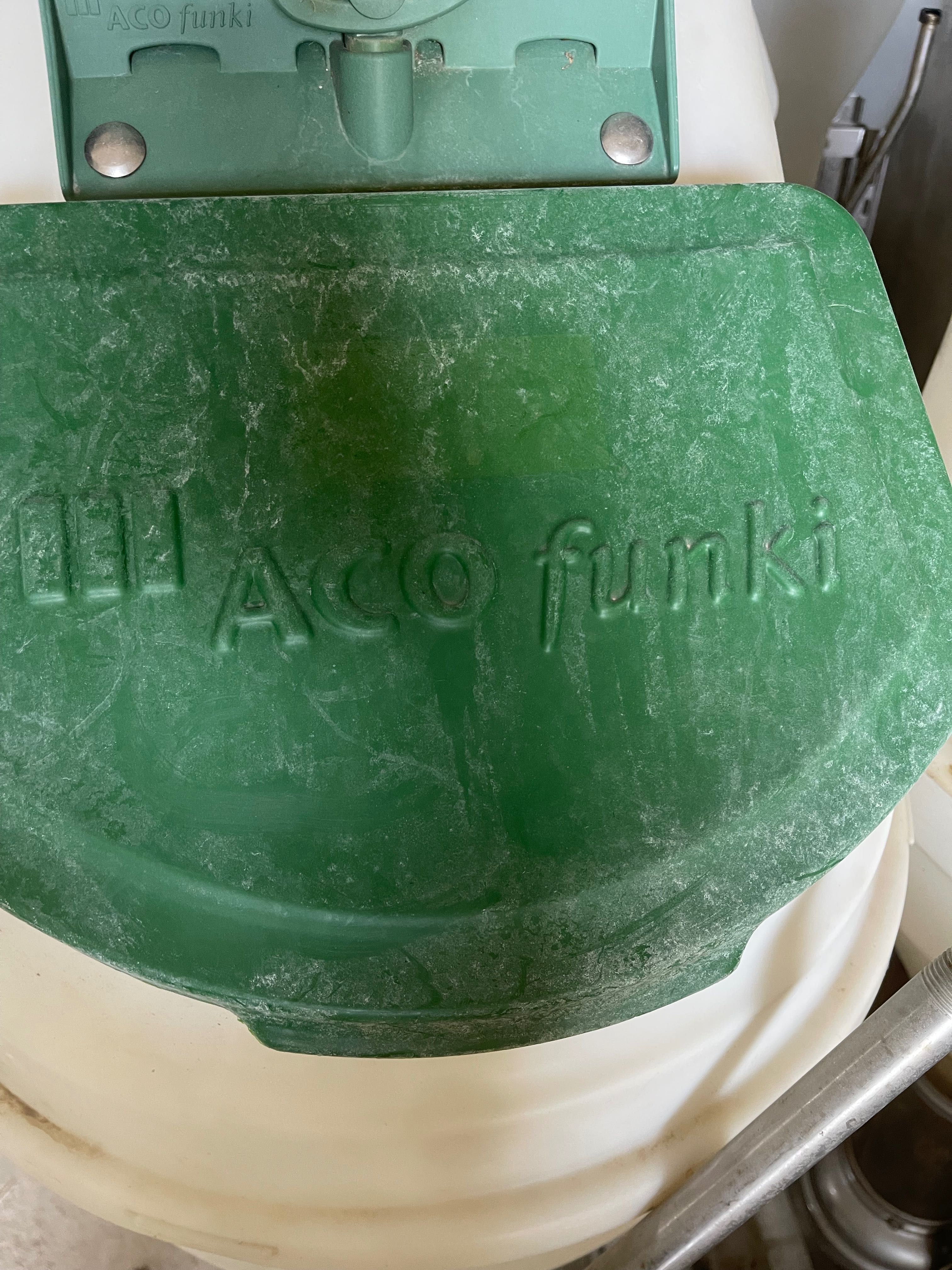 Тубомат , кормові автомати , кормушки з Даніі ACO funki