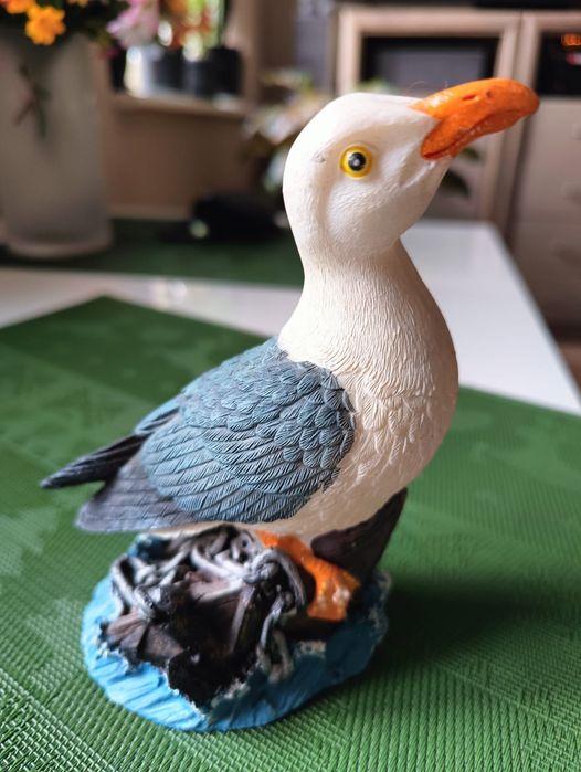 Piękna figurka dekoracyjna mewa