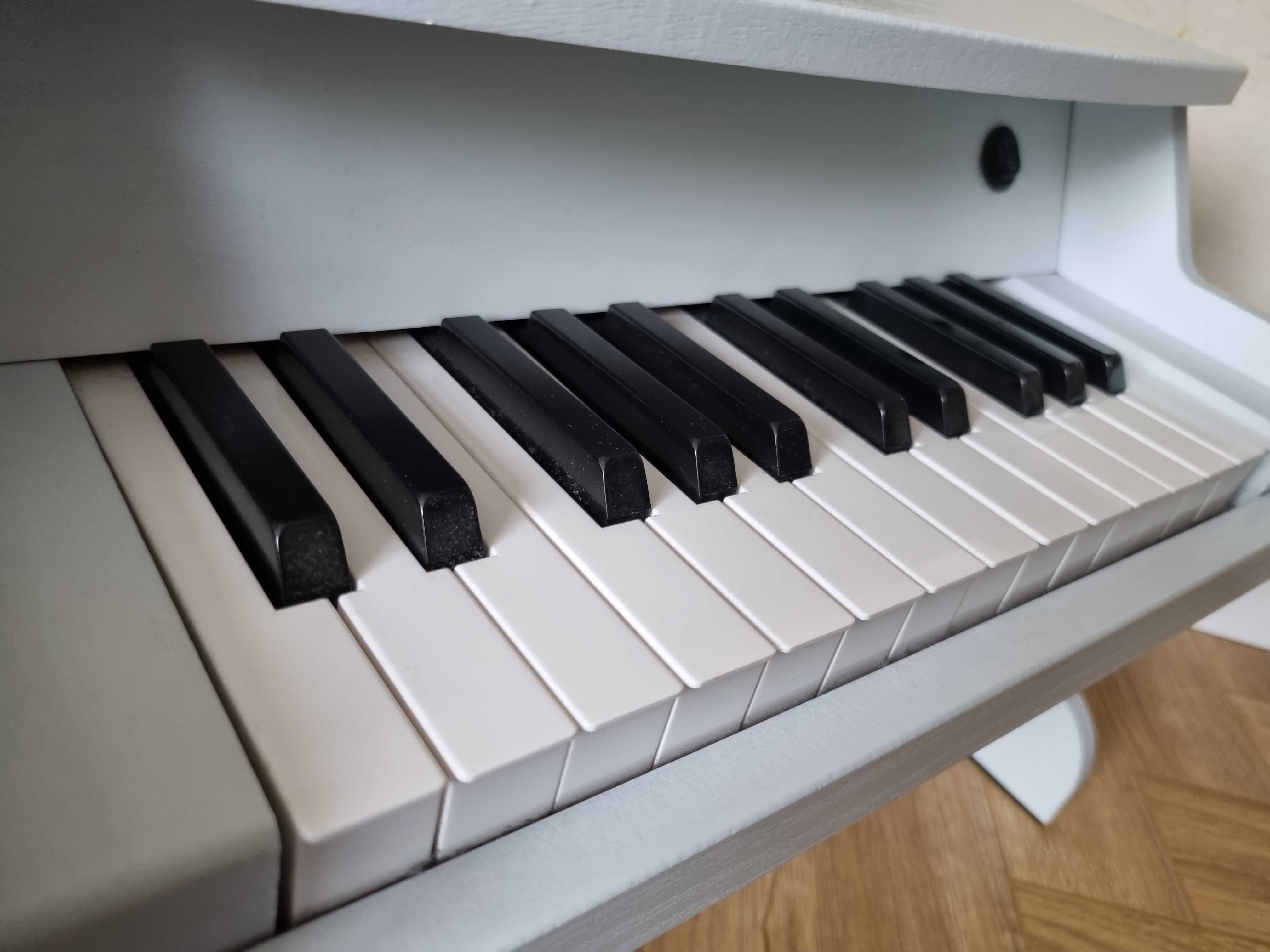 Pianino dziedzięce  lidl drewniane  pianinko