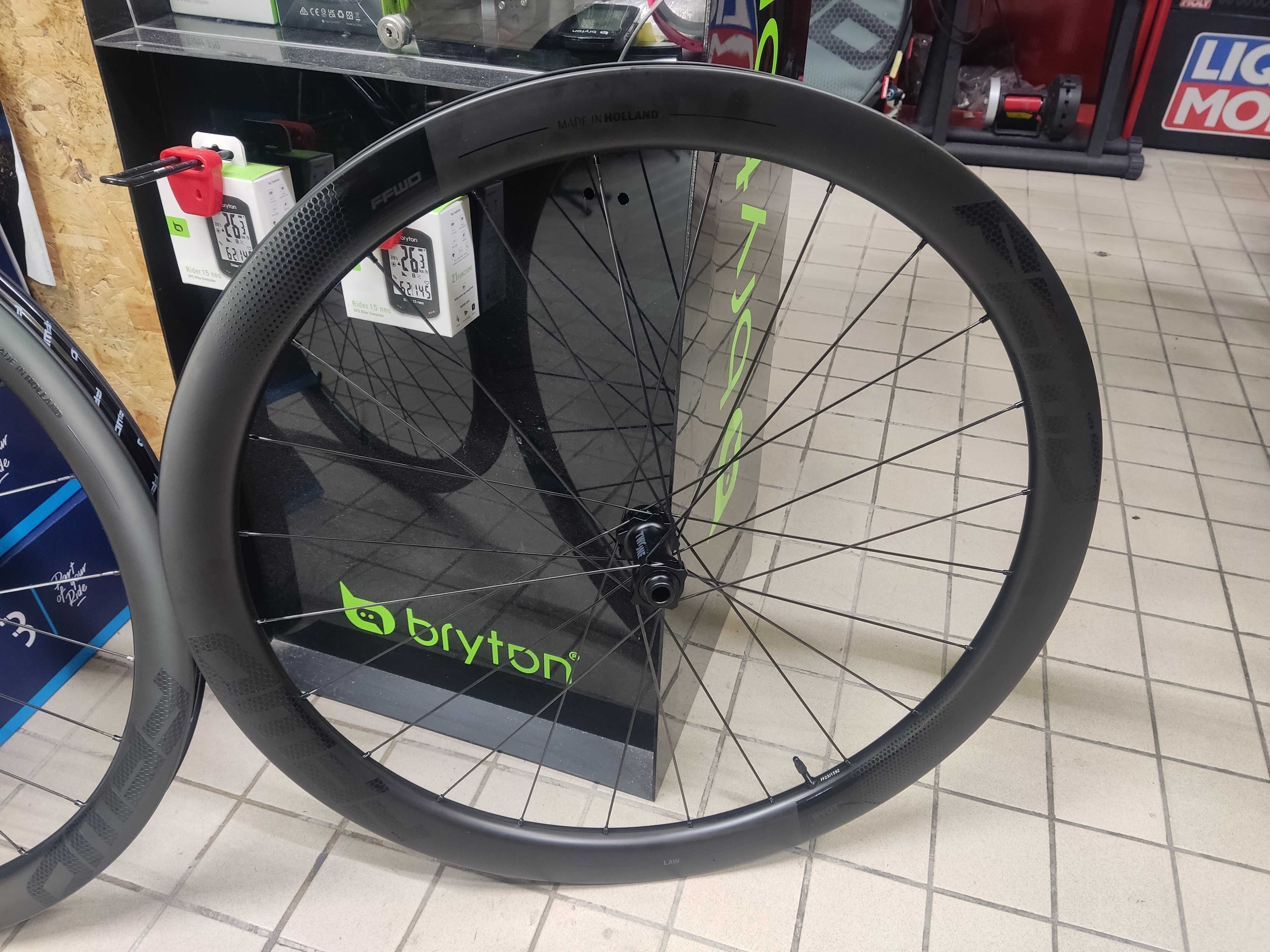 Par de rodas ffwd ryott NOVAS