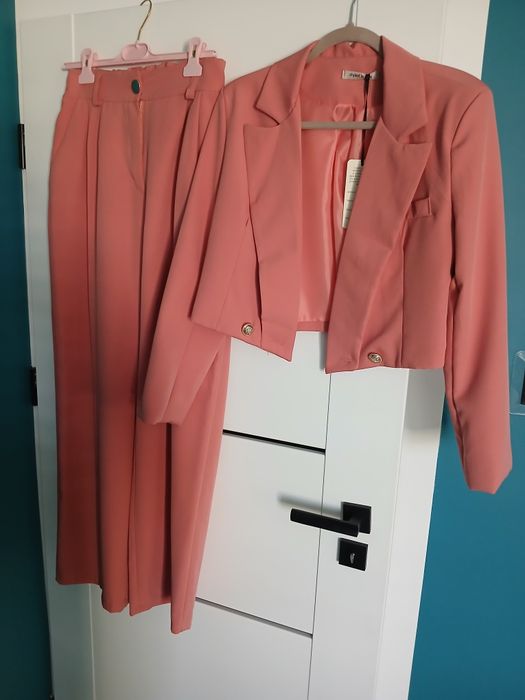 Komplet marynarka spodnie damski