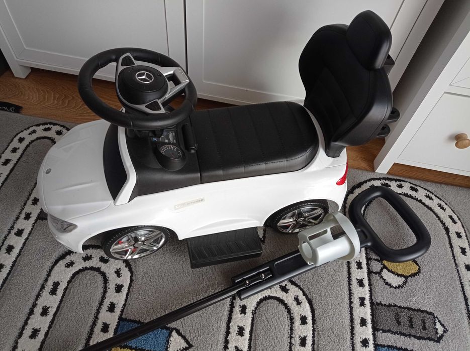 Samochód Mercedes – jeździk