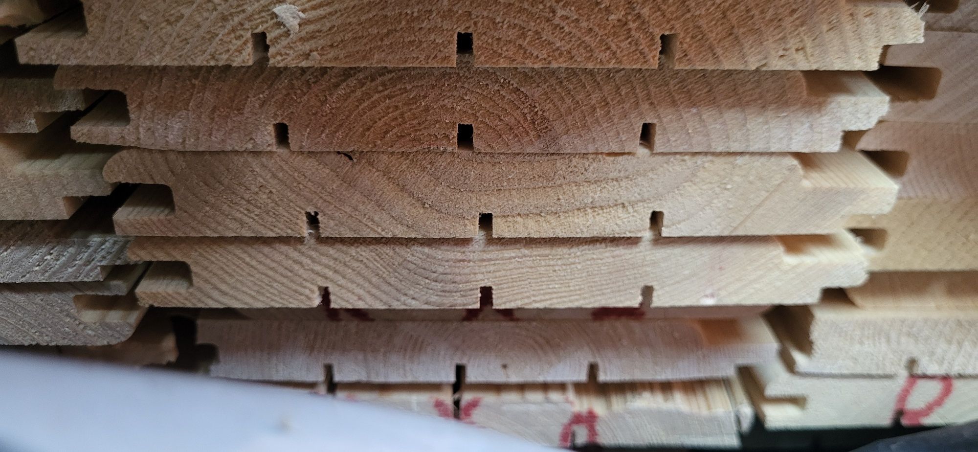 Deska 18x146 podbitka boazeria elewacyjna nadbitka V faza i softline 1