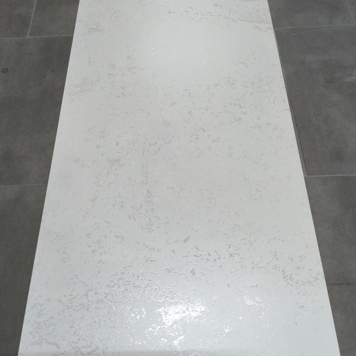 Płytki MAYANA CRISTAL White CARVING 60x120 Gat. I Beton