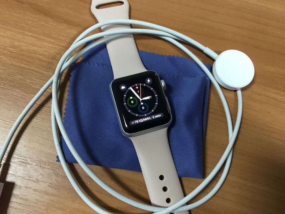 Apple Watch 3 series 38mm 89% батарея хорошее состояние смарт часы