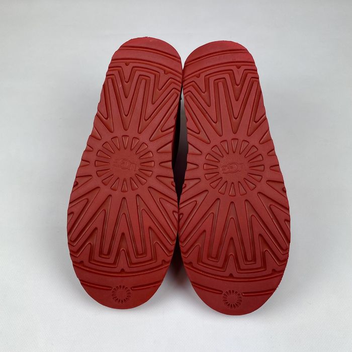 Зимові черевики уггі UGG Neumel SN 3236 оригінал червоні р 44 45 29 см