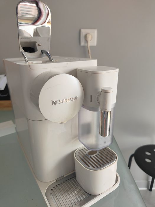 Vendo Nespresso  usada