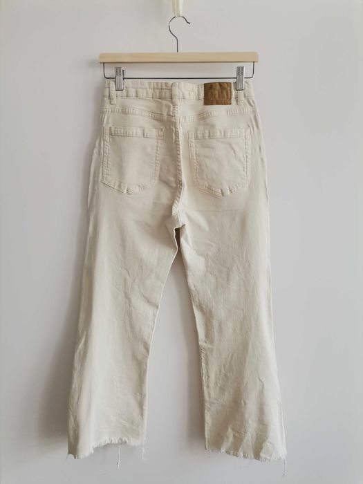 Jeans Bershka, tamanho 38 (também servem a quem usa 36)