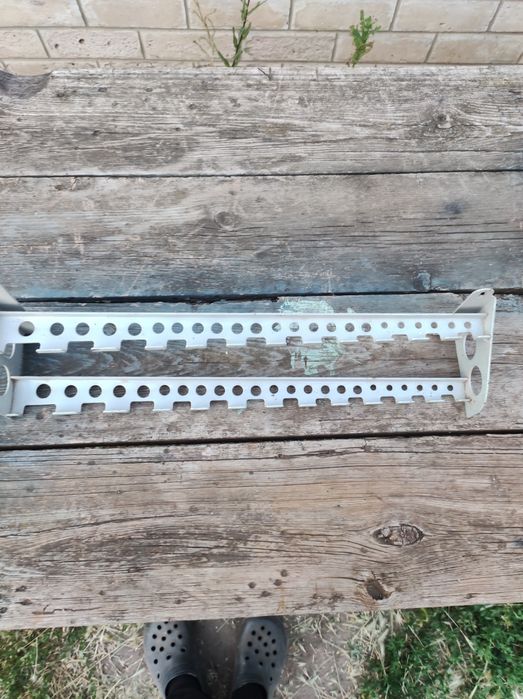 Полочка для отвёрток и гаечных ключей. СССР.