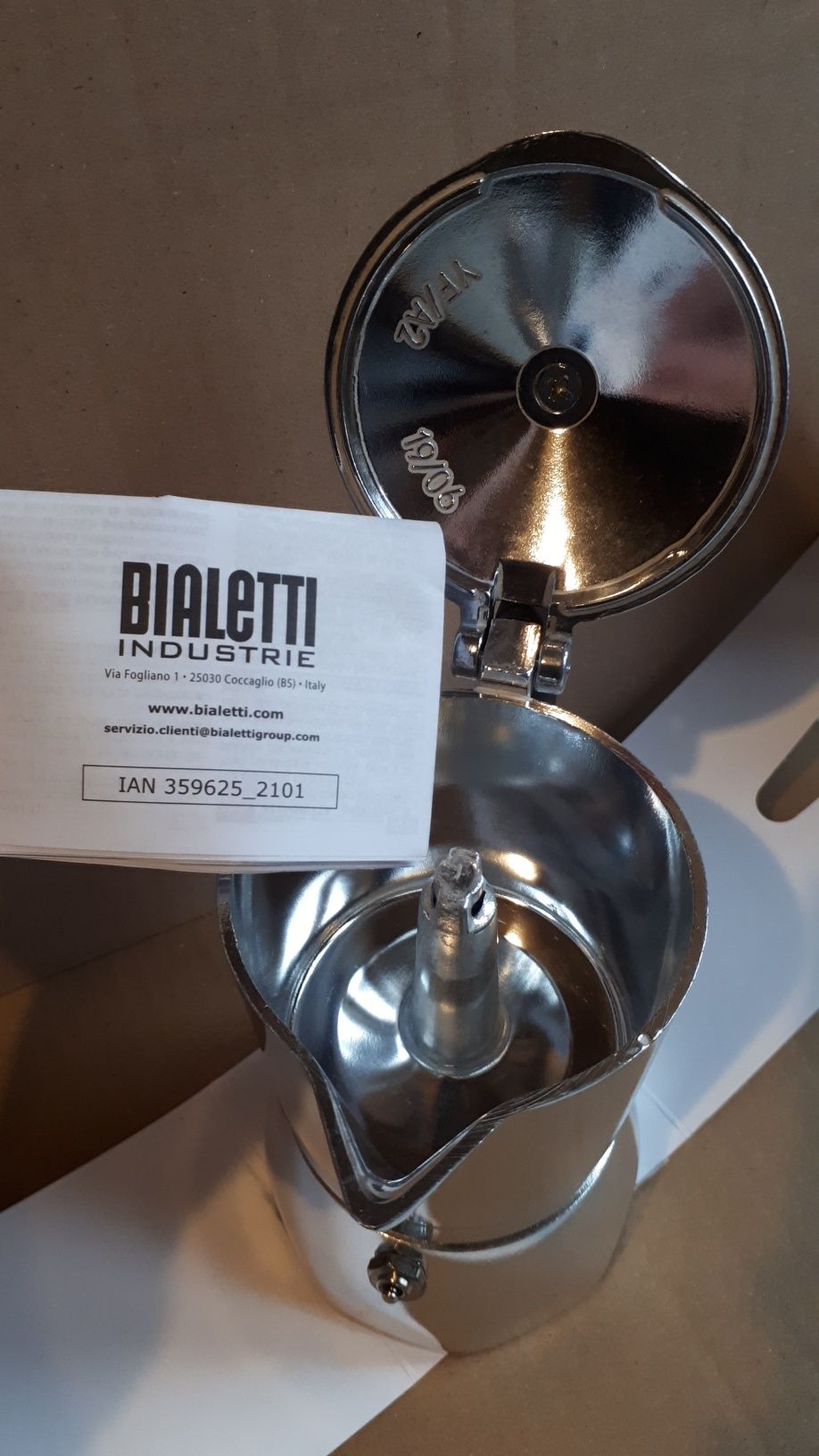 Гейзерна кавоварка Bialetti Fiammetta 3 чашки Італія.