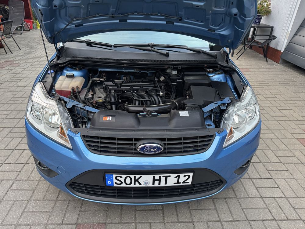 Ford Focus 1.6 101 KM sprowadzony 2009 zarejestrowany klimatronic TUV