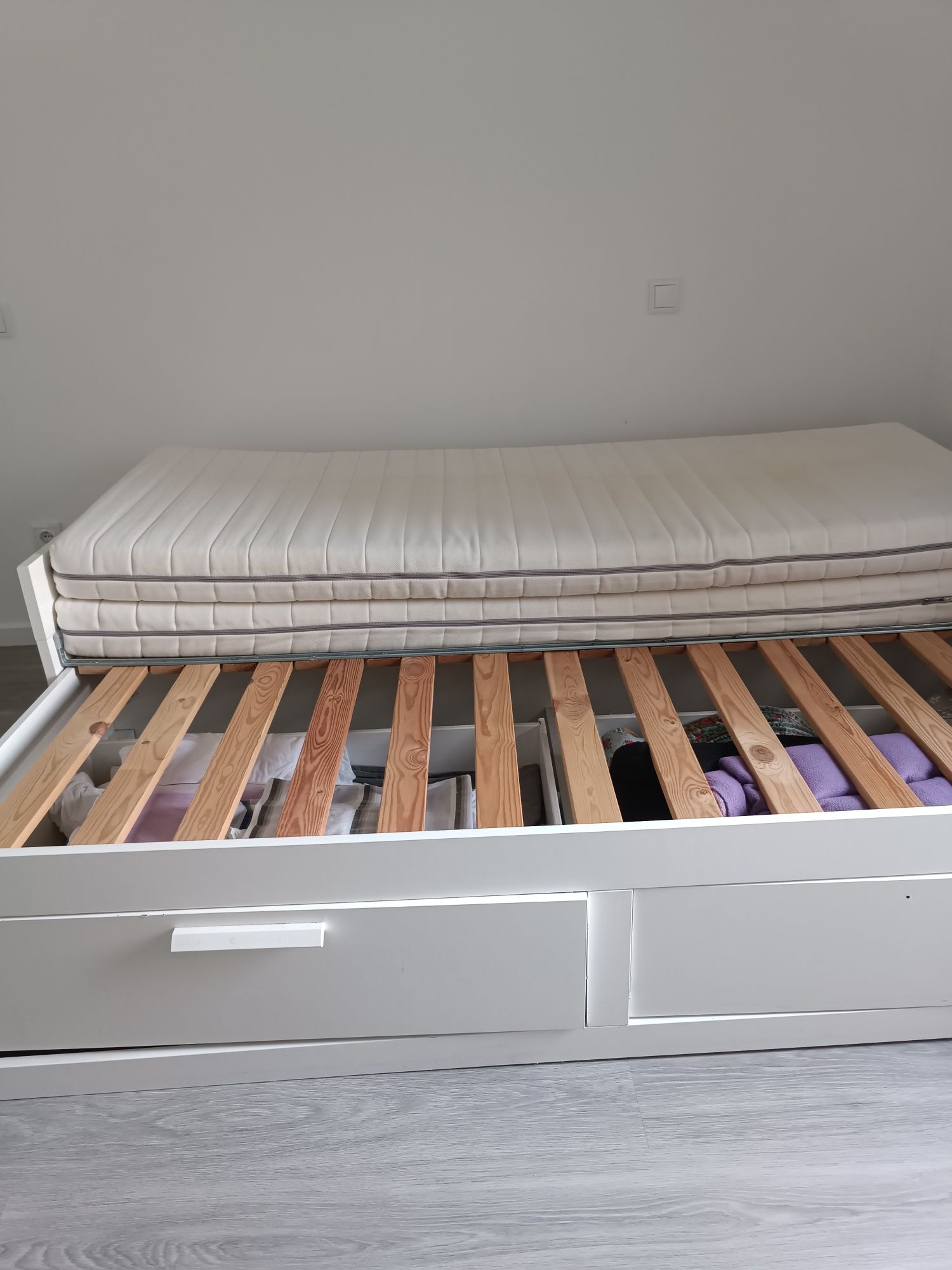 Cama usada solteiro/casal