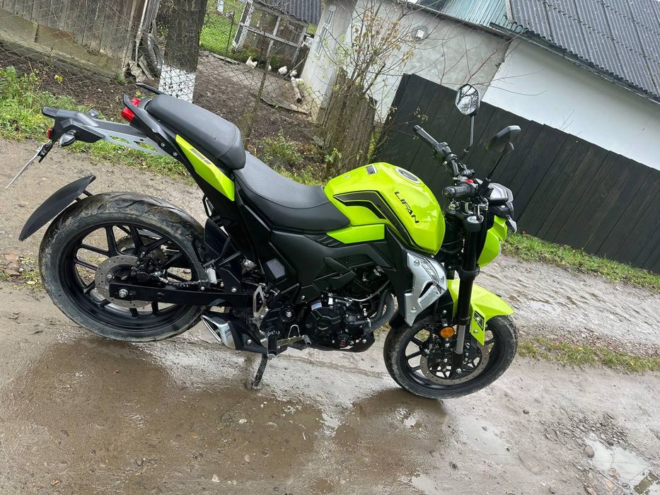 Продам мотоцикл Lifan SR 220