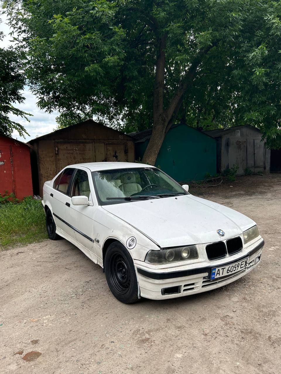 Продам бмв е36 1,8