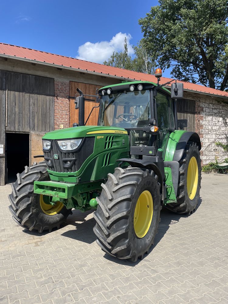John Deere 6120M Salon Polska