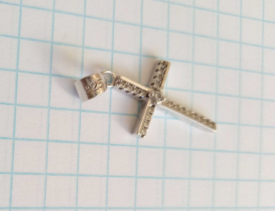 Кулон підвіска Хрестик з каменями. Срібло 925 проба