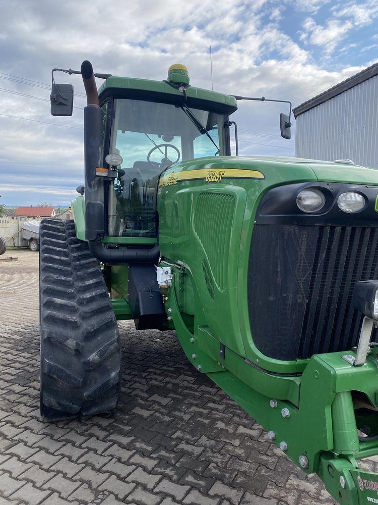 Трактор john deere 8520T
