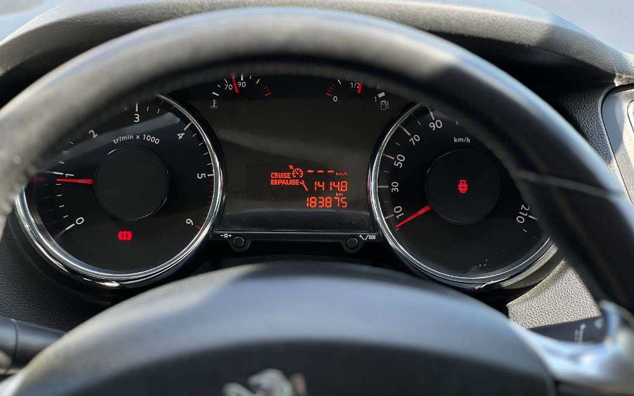 Peugeot 5008 2014