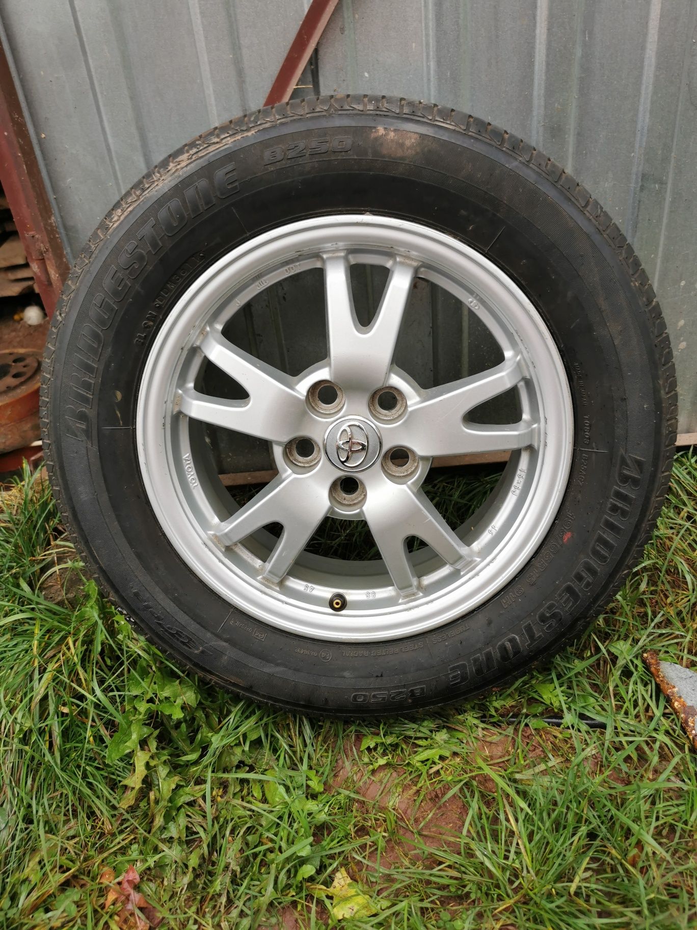 Alufelgi z oponami letnim 195/65 R15