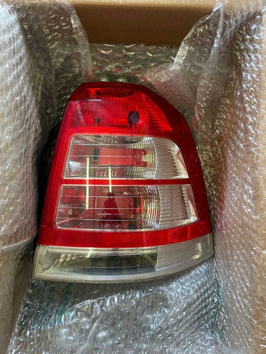 Opel Zafira B II Lampy Lampa Tył Lewa 2008/2011 Adax Koźle