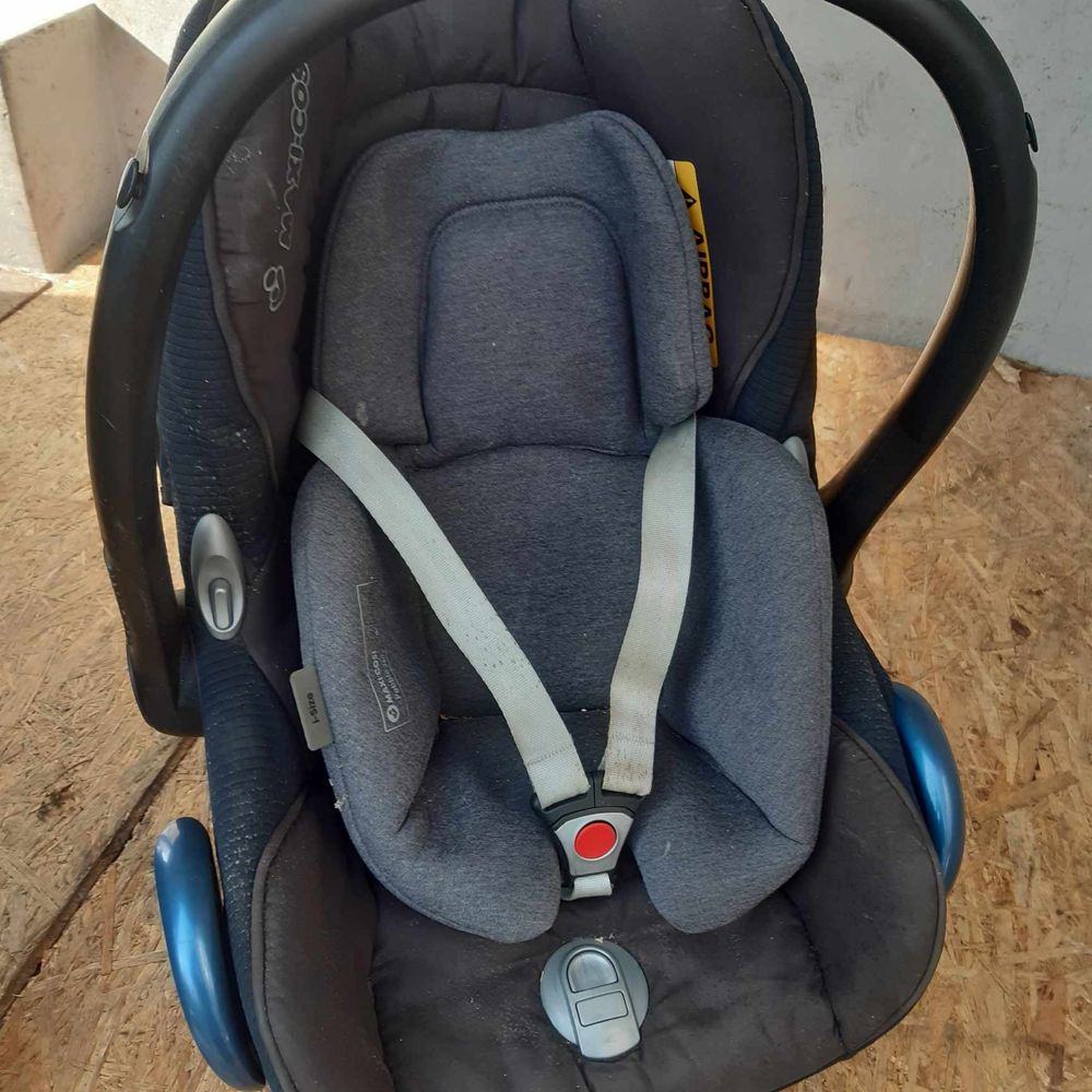 Nosidełko Maxi Cosi z adapterem na Isofix