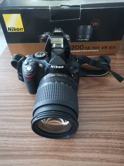 Lustrzanka Nikon D5200 Nikkor 18/105 VR KIT