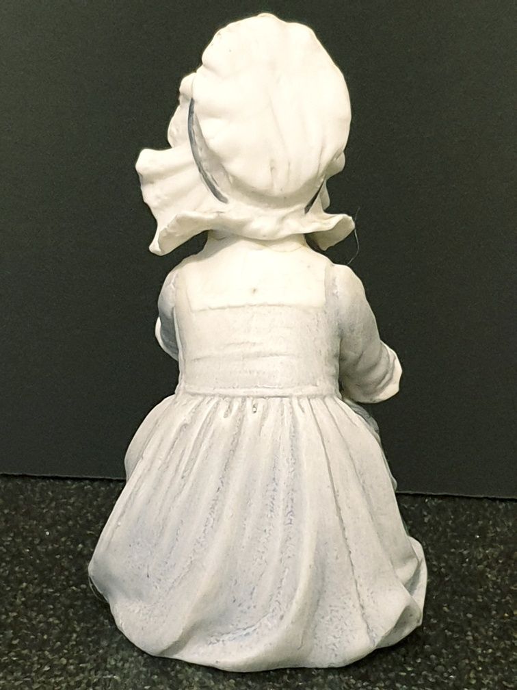 Lindissima antiga figura em porcelana europeia policromada