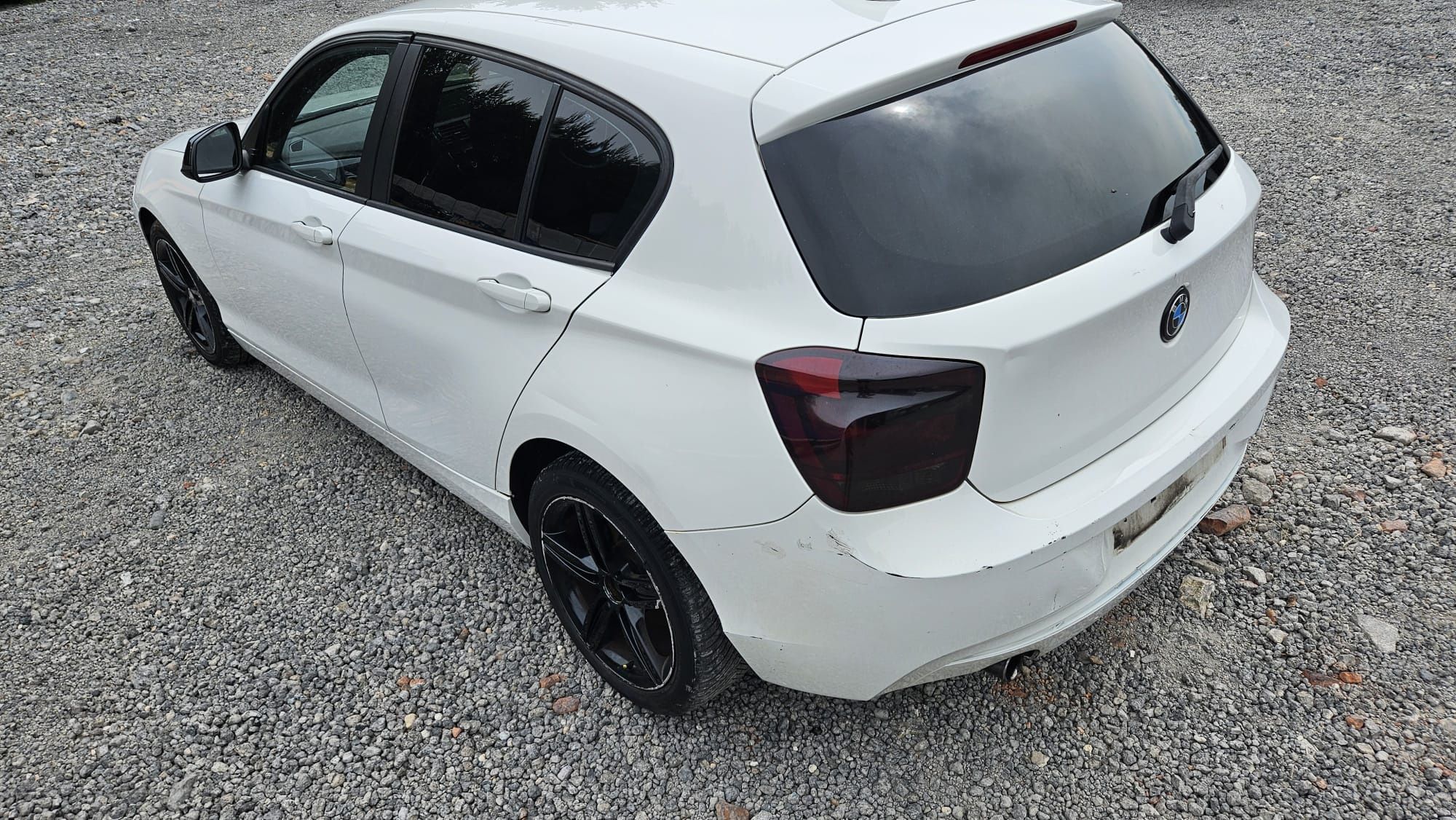 BMW f20 f21 buda kompletna Anglik bez silnika przód BMW f20