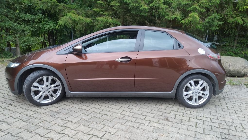 Honda Civic 1.8 i - VTEC Benzyna  2011  Polska Salon SUPER STAN !!