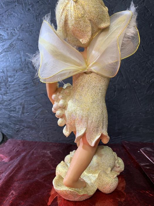 Ангел, Уцінка статуетка