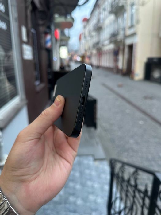 УЦІНКА iPhone 16 Pro Max 256gb Black Neverlock акум 100% 5 цикл рідний