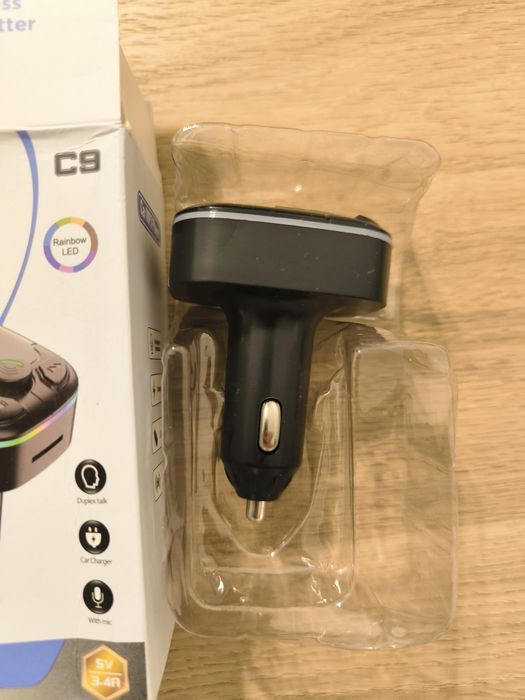 Transmiter Bluetooth z 2x USB, 1x USB-C, podświetlenie LED