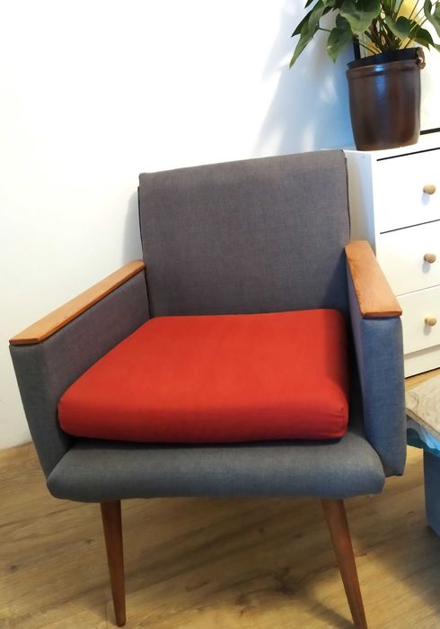 Fotele po renowacji lata 70