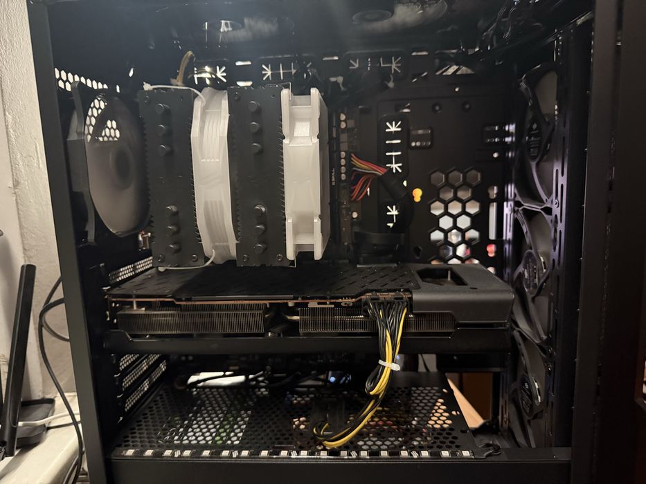 Amd radeon rx6800 16gb vram, xfx.