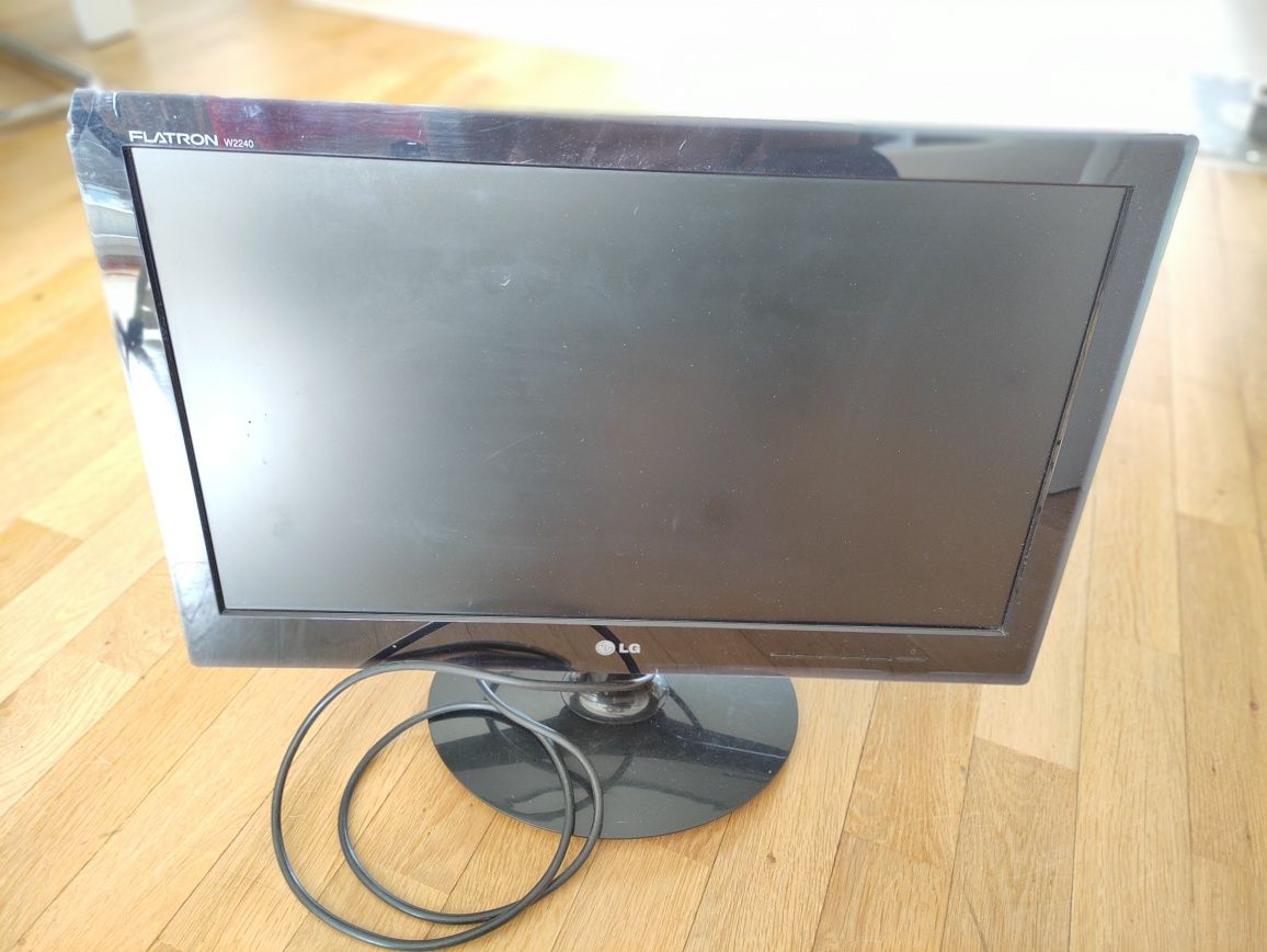 Monitor LG W2240 Flatron