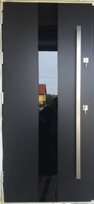 Drzwi zewnętrzne drewniane 8 cm z montazem dzh41