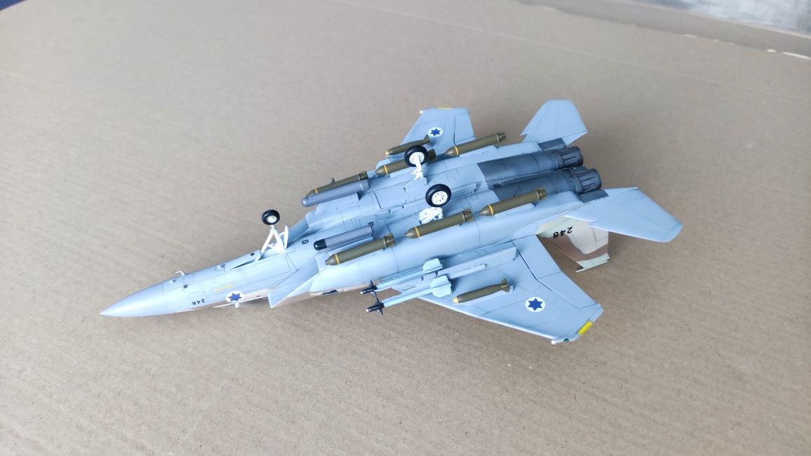 Сборная модель самолета 1:72 F-15I ВВС Израиля