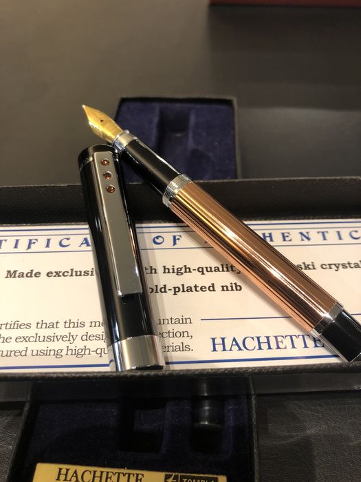 Caneta Hachette com cristais Swarovski, Certificada, Nova nunca Usada